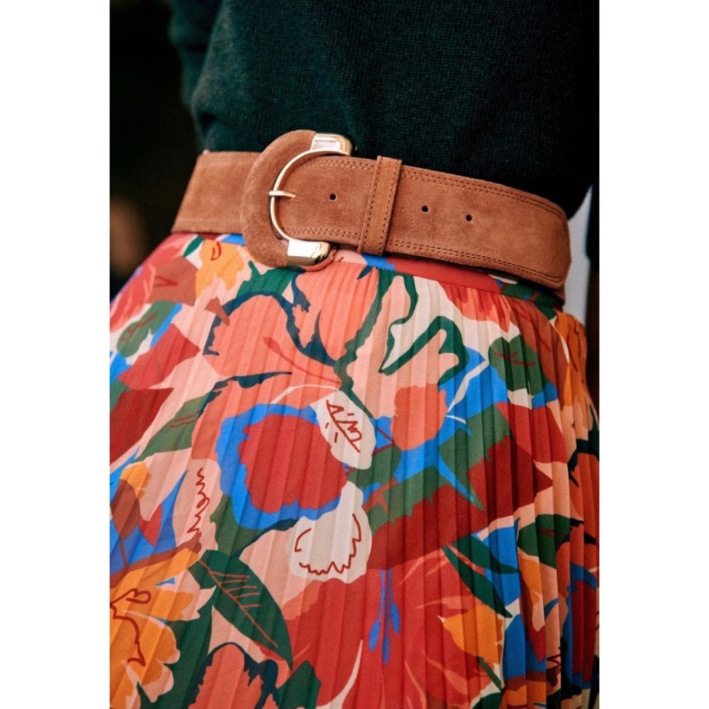 ✨Sold✨Sézane Dino Skirt Naïves Flowers Print - Picture 3 of 3